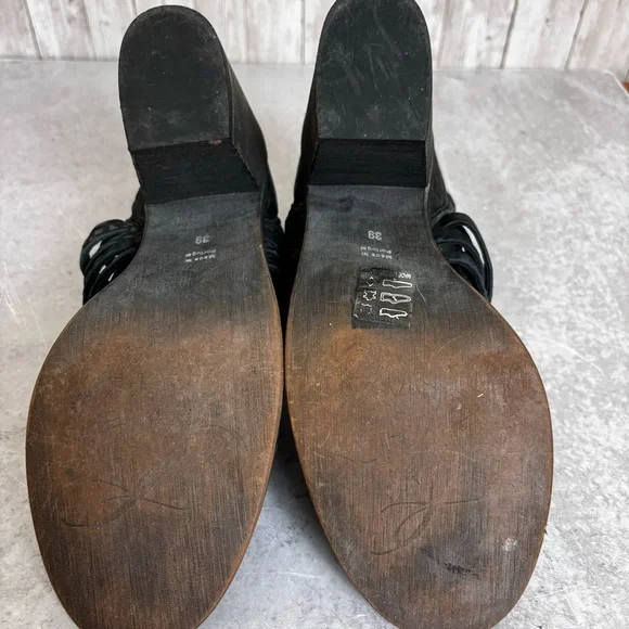 Free People 'Carerra' Black Textured Leather Crisscross Ankle Booties Size 9 - Picture 5 of 5